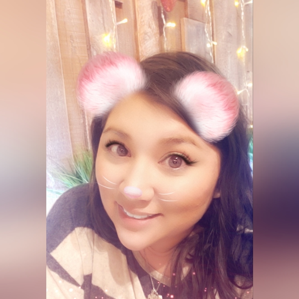 Meet your Posher, Victoria